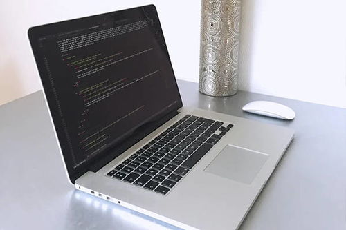 从失败中重塑成功 软件定制开发公司的产品转型之道